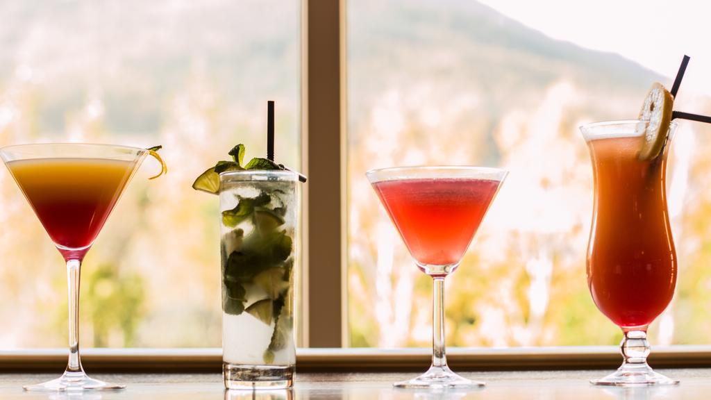 Four Seasons Hotel, 칼링포드 외부 사진